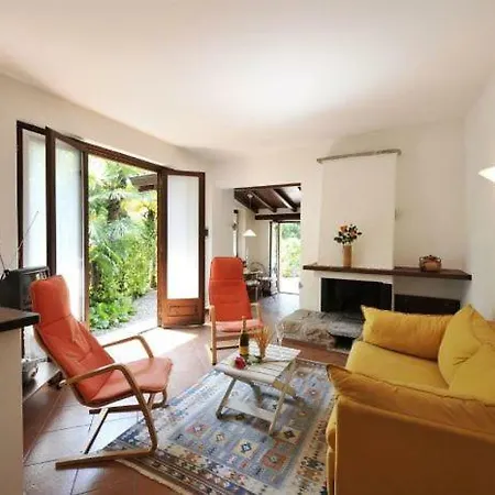 Florines Holiday home