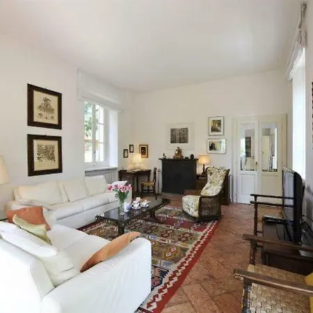 Holiday home Florines